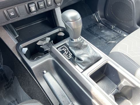 Used 2023 Toyota Tacoma TRD Sport AWD/4WD image 21