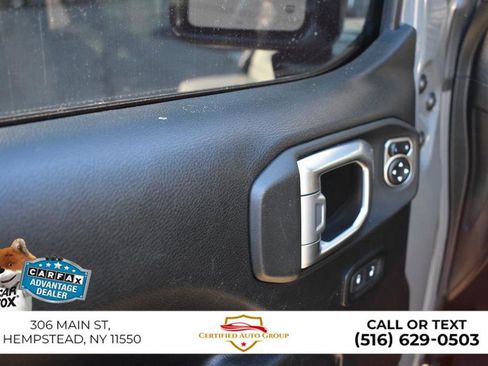 Used 2022 Jeep Gladiator Willys image 14
