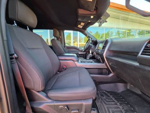 Used 2018 Ford F150 XLT w/ Equipment Group 302A Luxury AWD/4WD image 12