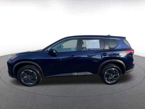 Used 2025 Nissan Rogue SV AWD/4WD image 9