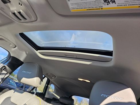 New 2026 Chevrolet Trax ACTIV w/ Sunroof Package image 10