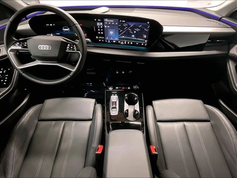 Certified 2025 Audi Q6 e-tron Premium Plus w/ Premium Plus AWD/4WD image 15