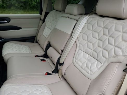 New 2025 Nissan Armada Platinum Reserve image 23