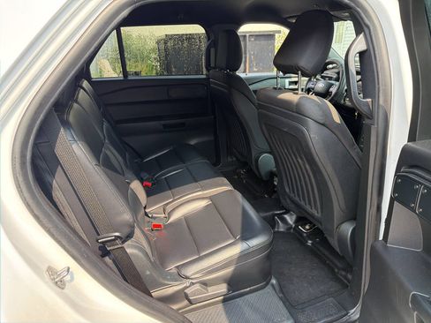 Used 2020 Ford Explorer 4WD Police Interceptor image 14