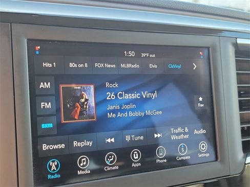 Used 2020 Chrysler Voyager Lxi image 27