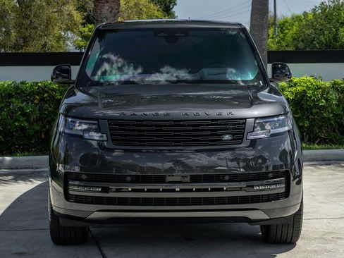 Used 2026 Land Rover Range Rover SE image 12