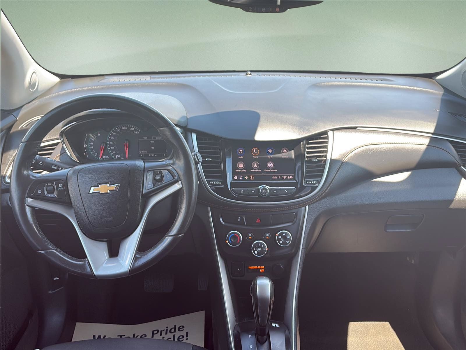 Used 2022 Chevrolet Trax LT w/ Redline Edition AWD/4WD image 9
