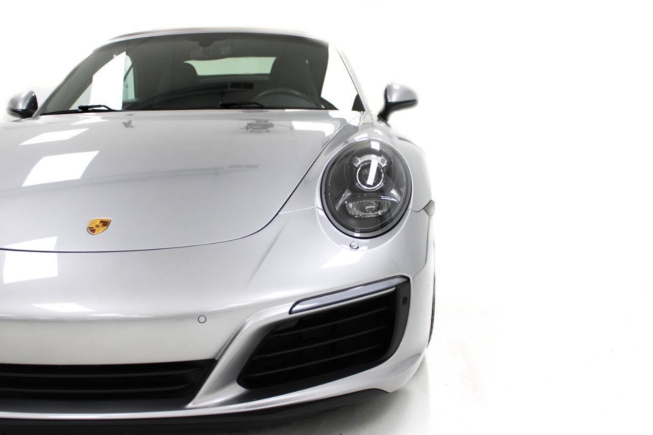 Used 2017 Porsche 911 Carrera image 38