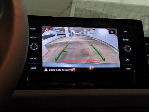 New 2026 Volkswagen Jetta SE FWD image 18