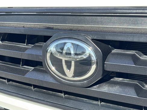 Used 2022 Toyota Tacoma SR image 24
