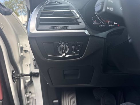 Used 2024 BMW X3 sDrive30i w/ Premium Package image 30
