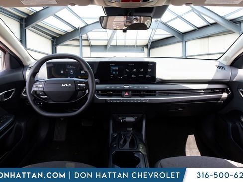 Used 2025 Kia K4 FWD image 4