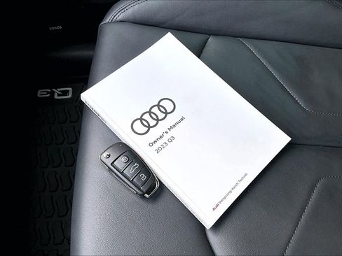 Used 2023 Audi Q3 2.0T Premium Plus image 15