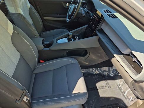 Used 2022 Polestar Polestar 2 w/ Pilot Package image 18