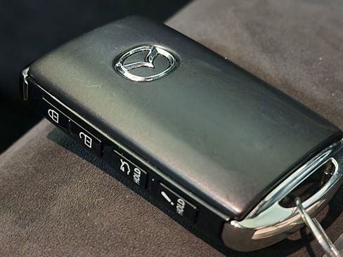 Used 2023 MAZDA MX-5 Miata Club w/ Weather Package image 36