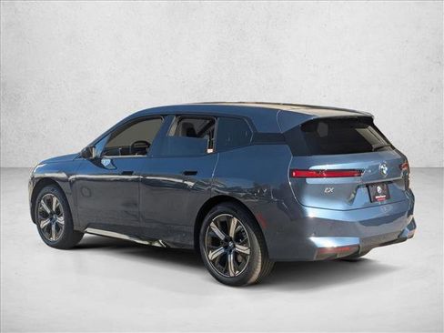 New 2026 BMW iX xDrive45 image 9