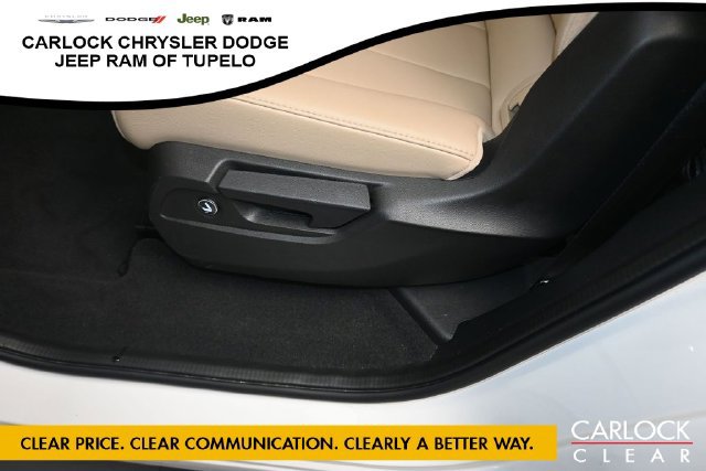 Used 2025 Acura MDX FWD image 30