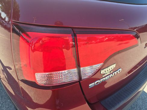 Used 2015 Kia Sorento LX FWD image 32