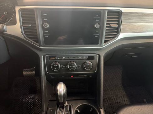 Used 2021 Volkswagen Atlas Cross Sport SE w/ Panoramic Sunroof Package AWD/4WD image 14