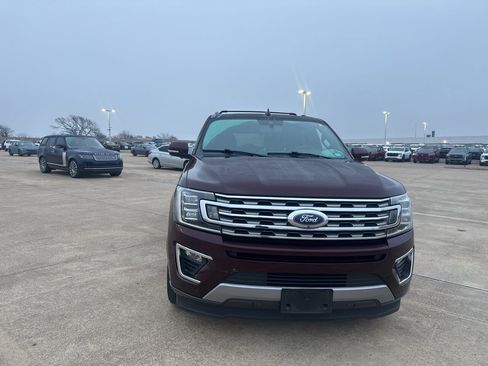 Used 2021 Ford Expedition Limited image 3