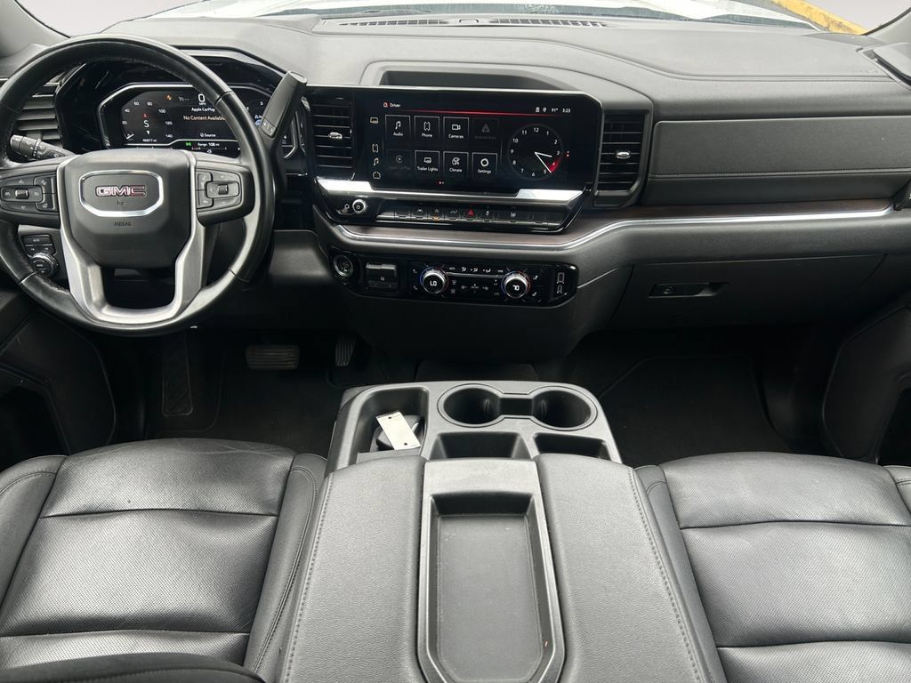 Used 2025 GMC Sierra 1500 SLT AWD/4WD image 10