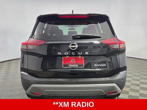 Used 2023 Nissan Rogue SV image 7