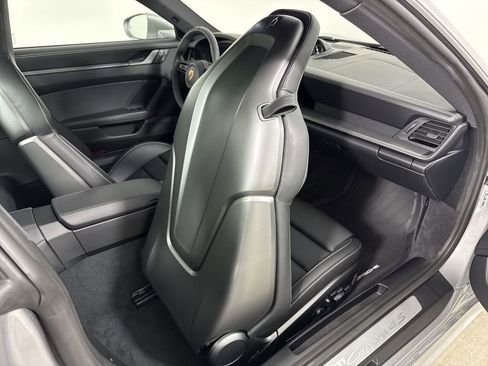 New 2026 Porsche 911 Carrera 4S image 25