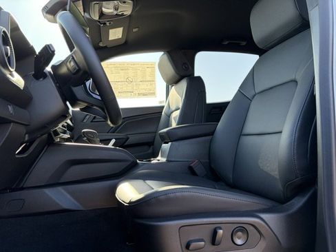 New 2026 Chevrolet Colorado Trail Boss AWD/4WD image 3