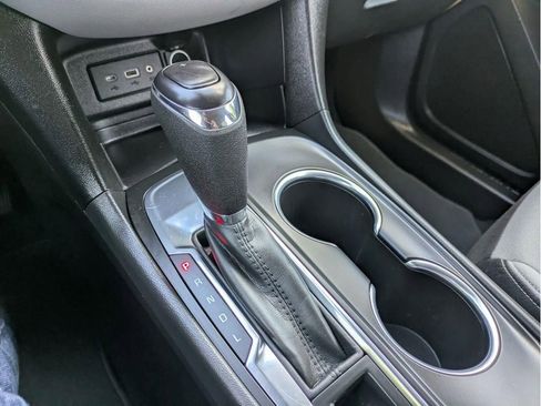 Used 2021 Chevrolet Equinox LT image 26