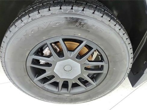 Used 2025 Tesla Cybertruck AWD Crew Cab image 54