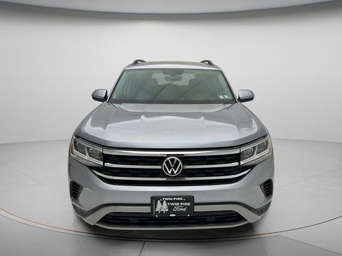 Used 2023 Volkswagen Atlas SE AWD/4WD image 2