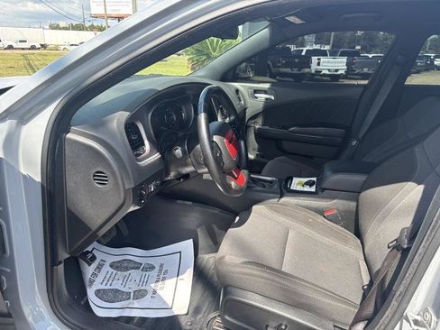 Used 2022 Dodge Charger SXT w/ Blacktop Package RWD image 10