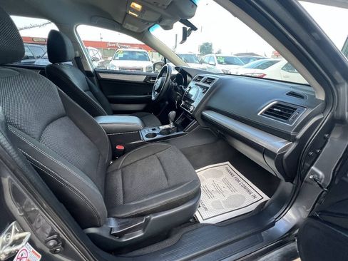 Used 2019 Subaru Outback 2.5i Premium AWD/4WD image 13
