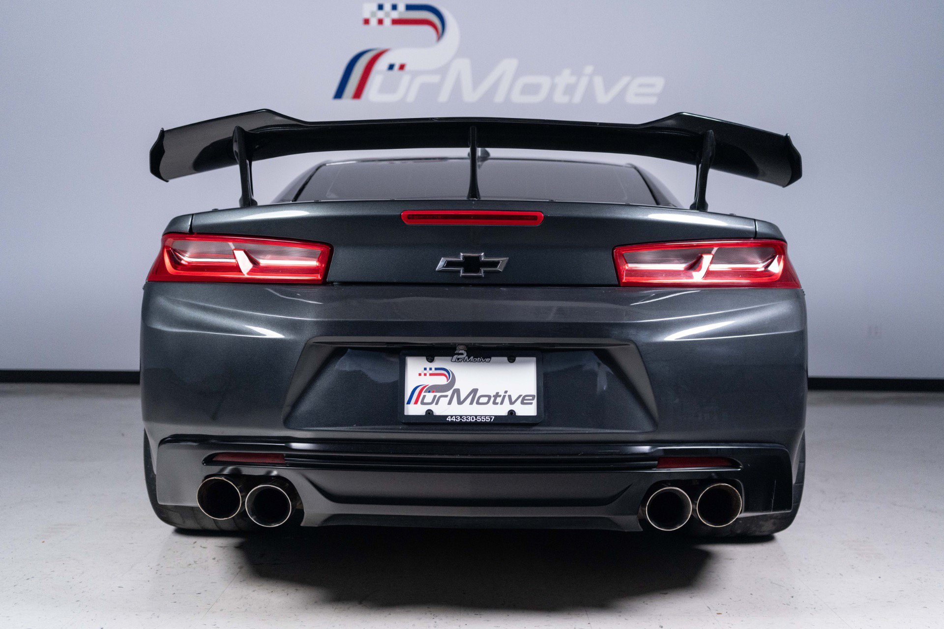 Used 2018 Chevrolet Camaro SS RWD image 14