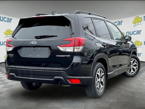 Used 2021 Subaru Forester Premium image 6