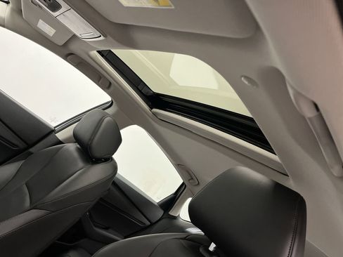 Used 2024 Honda Accord Touring image 7