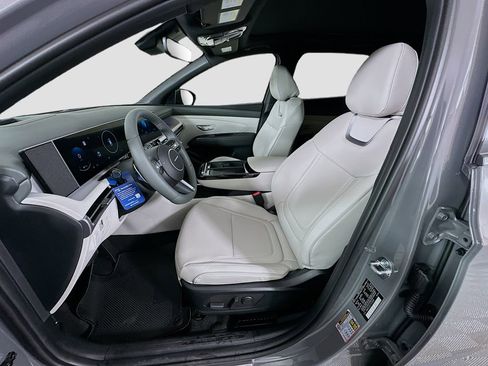New 2026 Hyundai Tucson Limited image 16