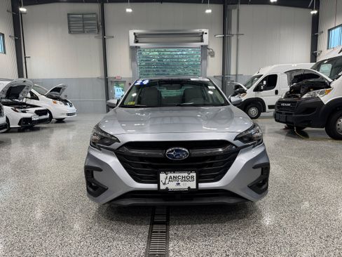 Used 2024 Subaru Legacy Limited AWD/4WD image 2