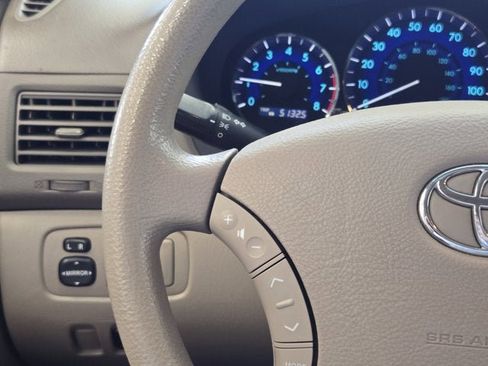 Used 2010 Toyota Sienna CE image 27