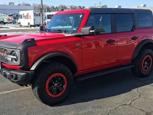 Certified 2022 Ford Bronco Badlands image 5