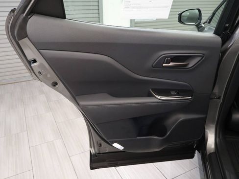Used 2024 Toyota Crown AWD/4WD image 15