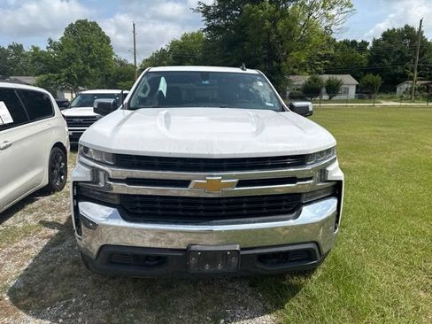 Used 2021 Chevrolet Silverado 1500 LT AWD/4WD image 2