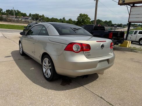 Used 2009 Volkswagen Eos Lux FWD image 6