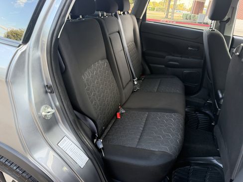 Used 2021 Mitsubishi Outlander Sport ES AWD/4WD image 13