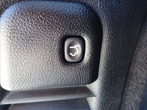Used 2023 Dodge Durango GT AWD/4WD image 9