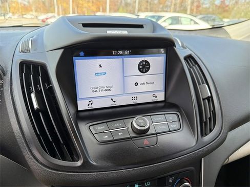 Used 2017 Ford Escape SE w/ Equipment Group 201A image 29