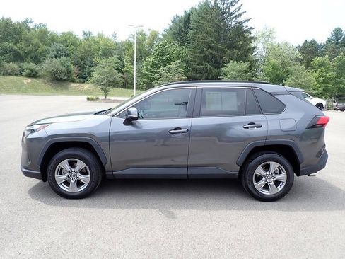 Used 2022 Toyota RAV4 XLE image 2