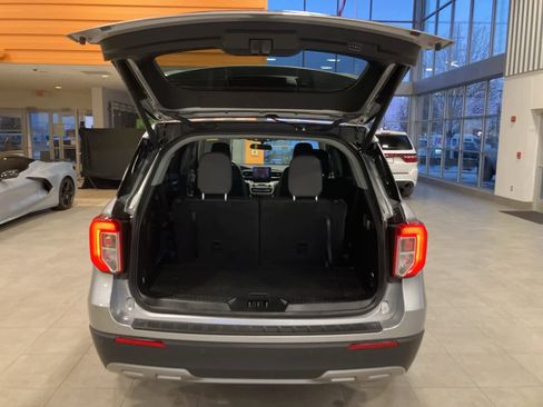 Used 2023 Ford Explorer XLT w/ Equipment Group 202A image 27