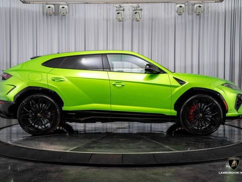 Used 2025 Lamborghini Urus SE image 22