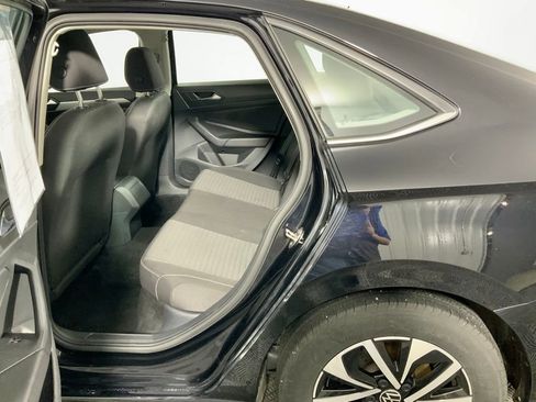 Used 2025 Volkswagen Jetta S image 29